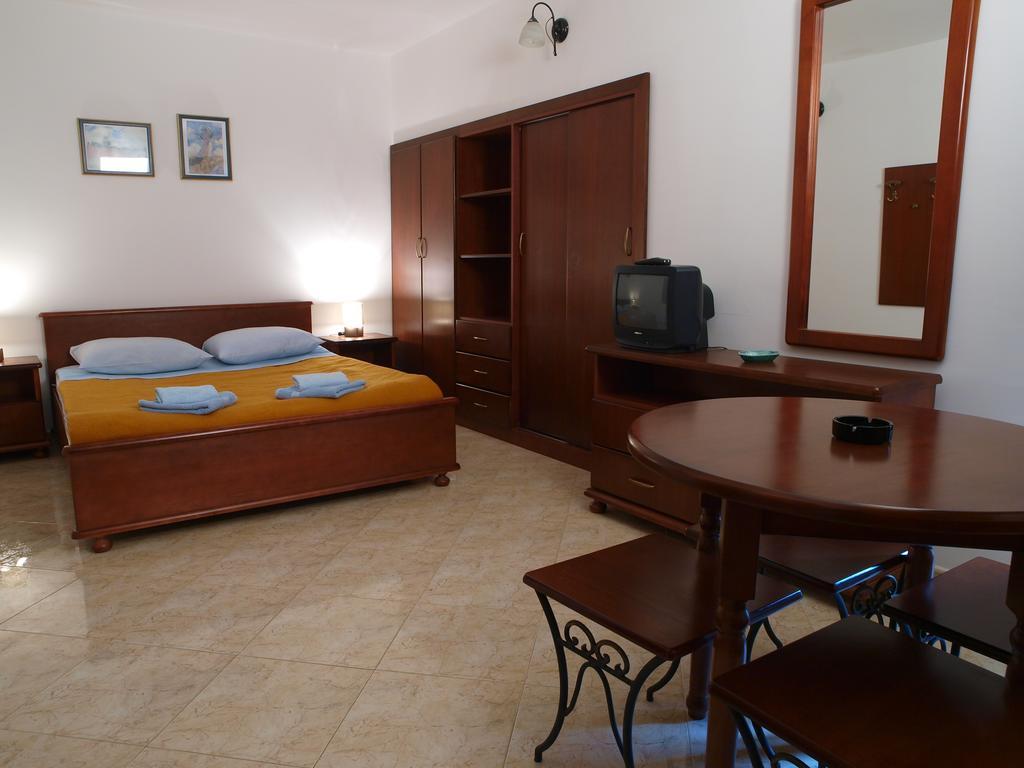 Apartments Obala Dragovic Petrovac الغرفة الصورة