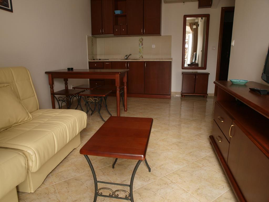 Apartments Obala Dragovic Petrovac الغرفة الصورة