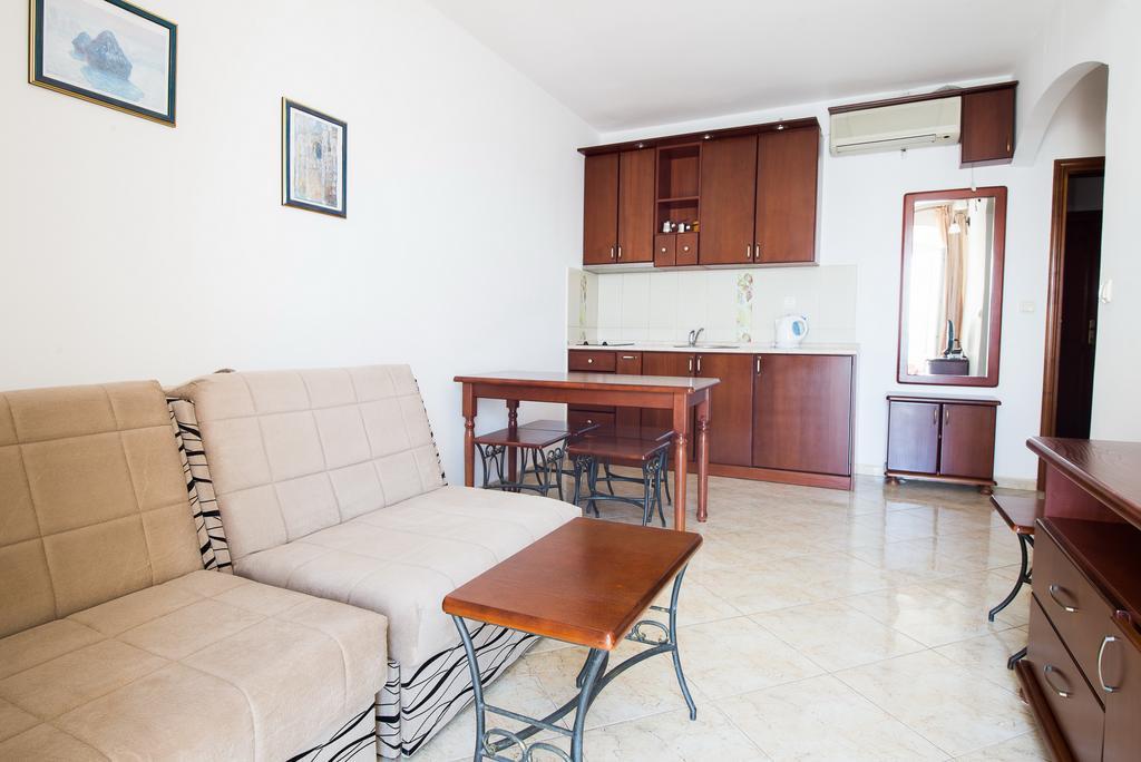 Apartments Obala Dragovic Petrovac المظهر الخارجي الصورة